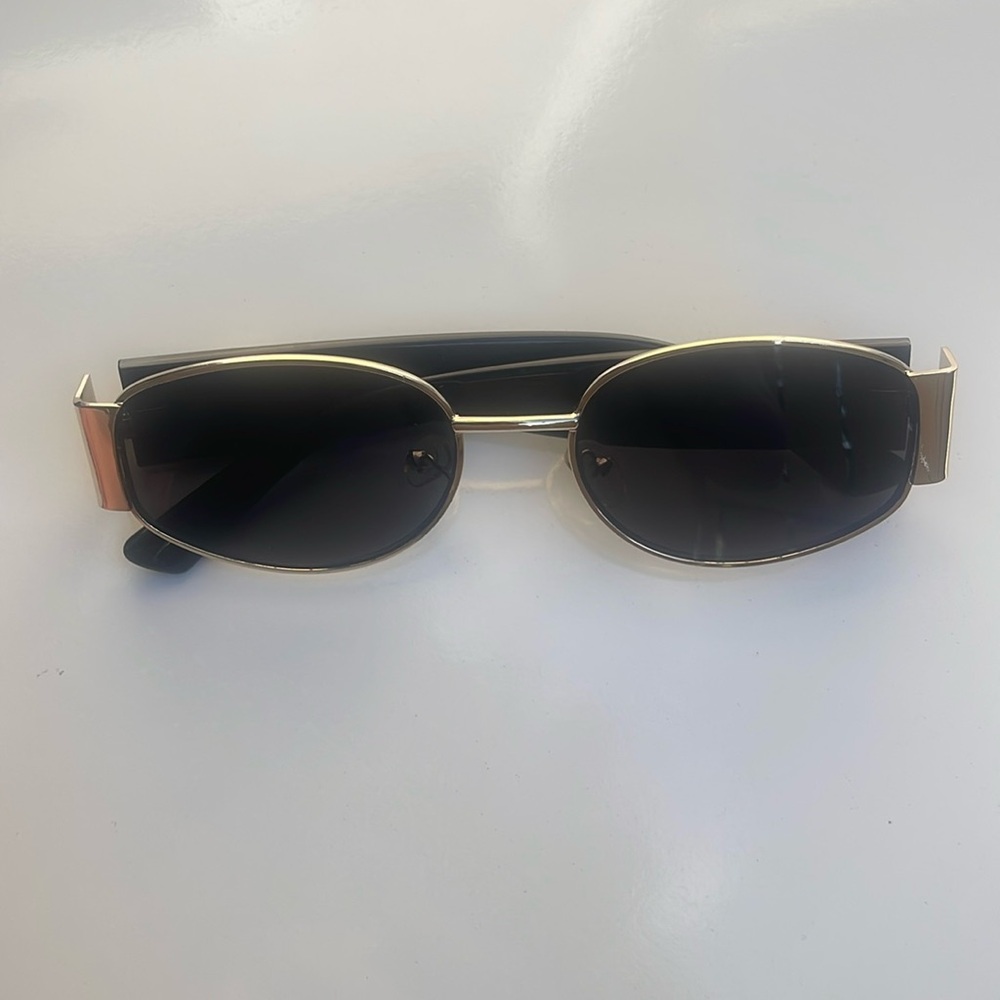 USED Men’s sunglasses, Versace Medusa Logo Polycar Lens J2854